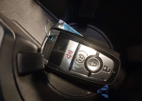 2025 Ford Maverick Xlt z USA, uszkodzony, nr VIN 3FTTW8H39SRB07737